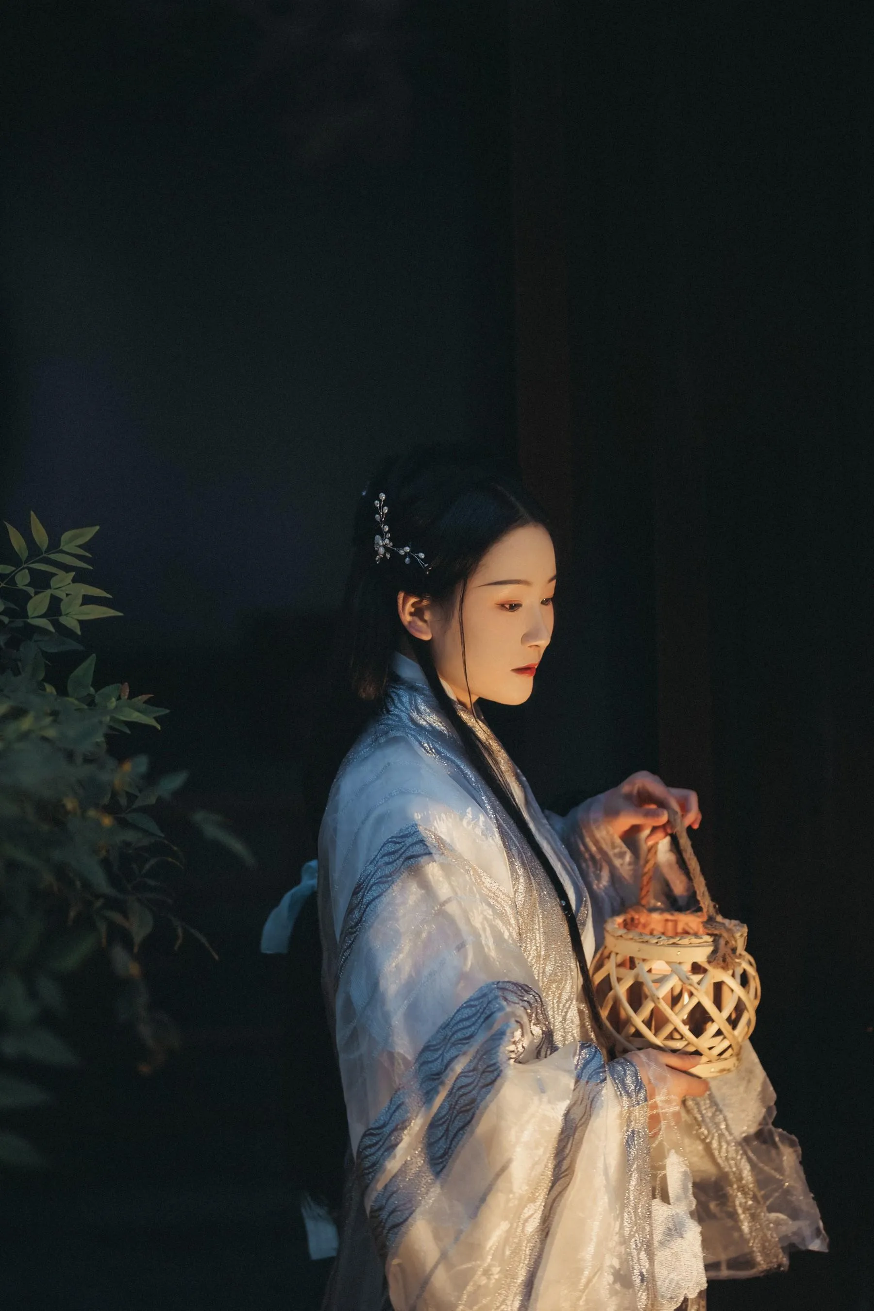 [YITUYU艺图语]2021.10.19 南歌子 淡蓝色忧伤静流淌 [27P]插图6